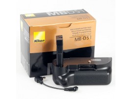 Nikon Battery Grip MB-D51 for D5100