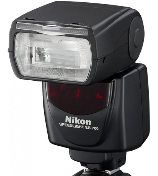 Nikon Speed Light SB-700